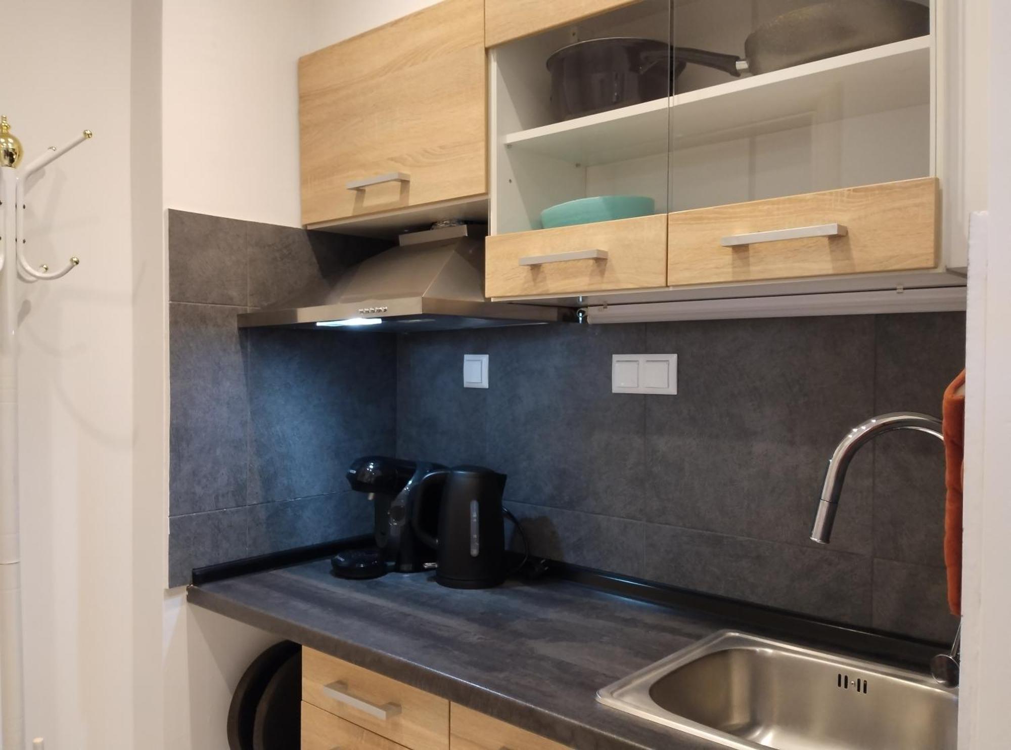 Domus Apartment - City Center Бер Екстериор снимка