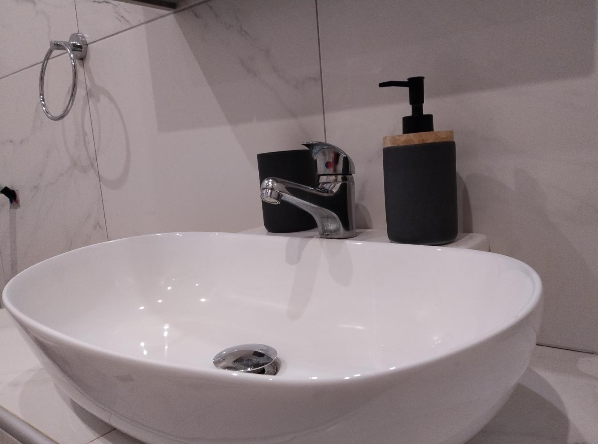 Domus Apartment - City Center Бер Екстериор снимка